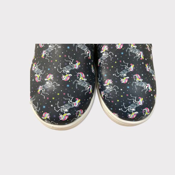 Monkey Feet Unicorn Slip On Glow In The Dark Girls Size 7-8 - Picture 6 of 9
